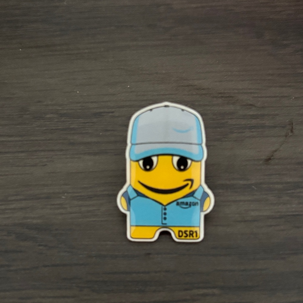 Amazon DSR1 Character Pin with Blue and Yellow